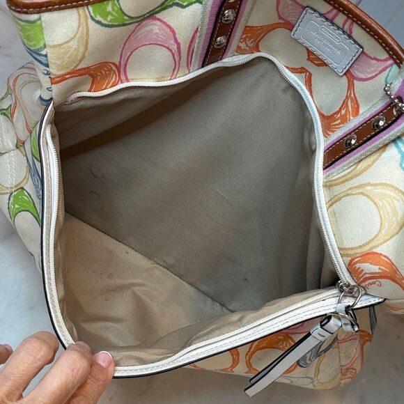 Coach Bag Purse Handbag Hampton Scribble Signature Logo Multicolor Tote Bag - Picture 16 of 16